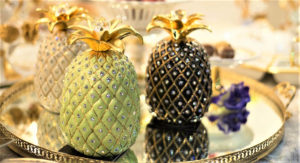 Porcelain pineapple detail